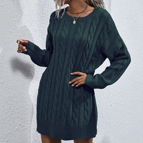 Cozy Grey oversized chunky knit cable sweater dress - Picture 4 of 12